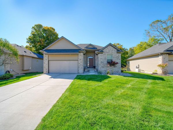 621 Shadow Brooke Lane, Unit 2, Tecumseh, MI 49286