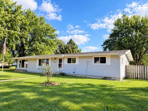 404 E Broadway Street, Prairie du Chien, WI 53821