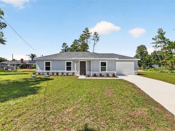 251 OAK CIRCLE , OCALA, FL 34472