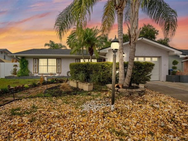 1704 HIBISCUS CIRCLE S, OLDSMAR, FL 34677