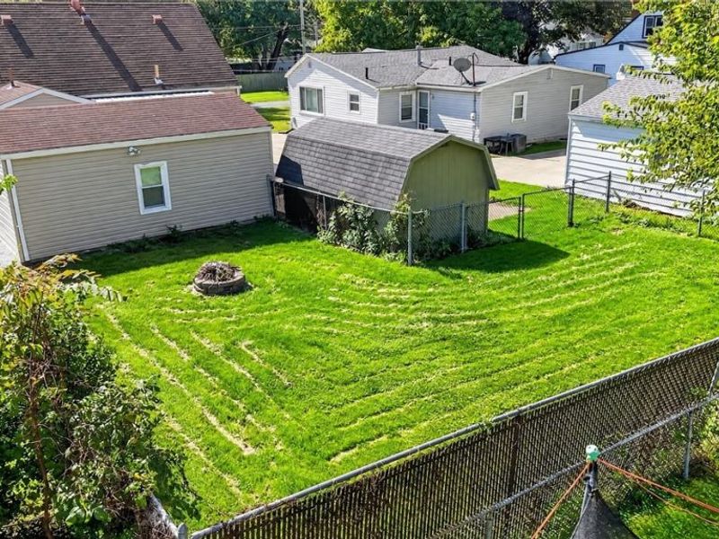 613 W Fike Avenue, Orrville, OH 44667 Photo 6