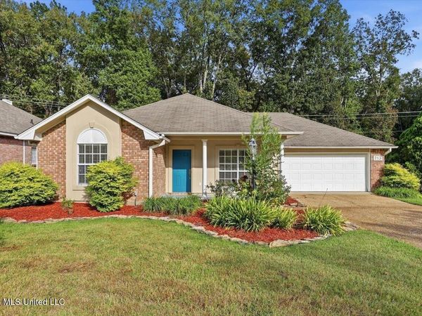 213 Twin, Clinton, MS 39056
