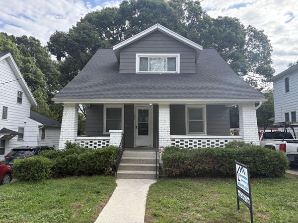 856 Diamond Avenue NE, Grand Rapids, MI 49503