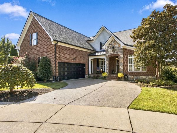 225 Molly Bright Ln, Franklin, TN 37064