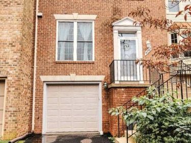 4267 FOX LAKE DRIVE , FAIRFAX, VA 22033