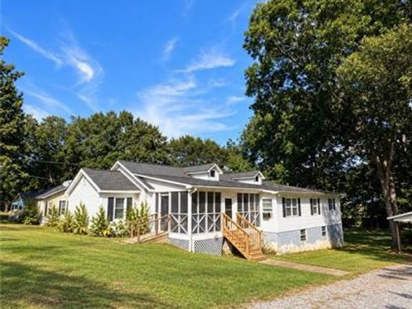 318 PINE Street , Cedartown, GA 30125