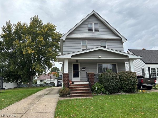 2906 Grovewood Avenue, Parma, OH 44134