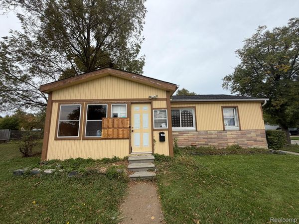 130 Clemens Street, Mt Clemens, Mi 48043