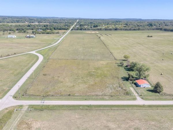 25080 Turkey Pen Hollow Road, Henryetta, OK 74437