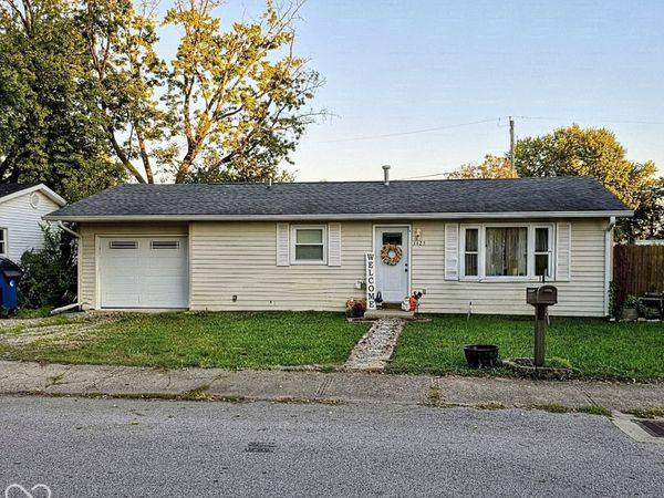 1425 Cross Street , Martinsville, IN 46151