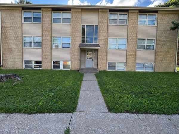 1911 16th Street, Silvis, IL 61282