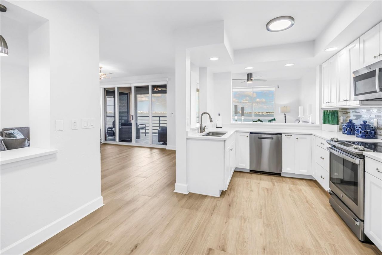 4981 Bacopa Lane S, Unit 602, Saint Petersburg, FL 33715 Photo