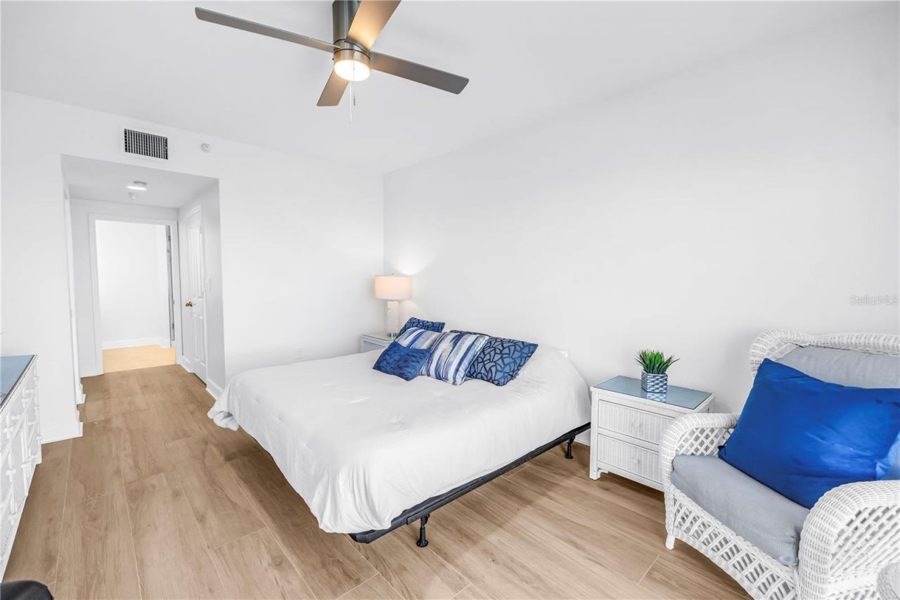 4981 Bacopa Lane S, Unit 602, Saint Petersburg, FL 33715 Photo