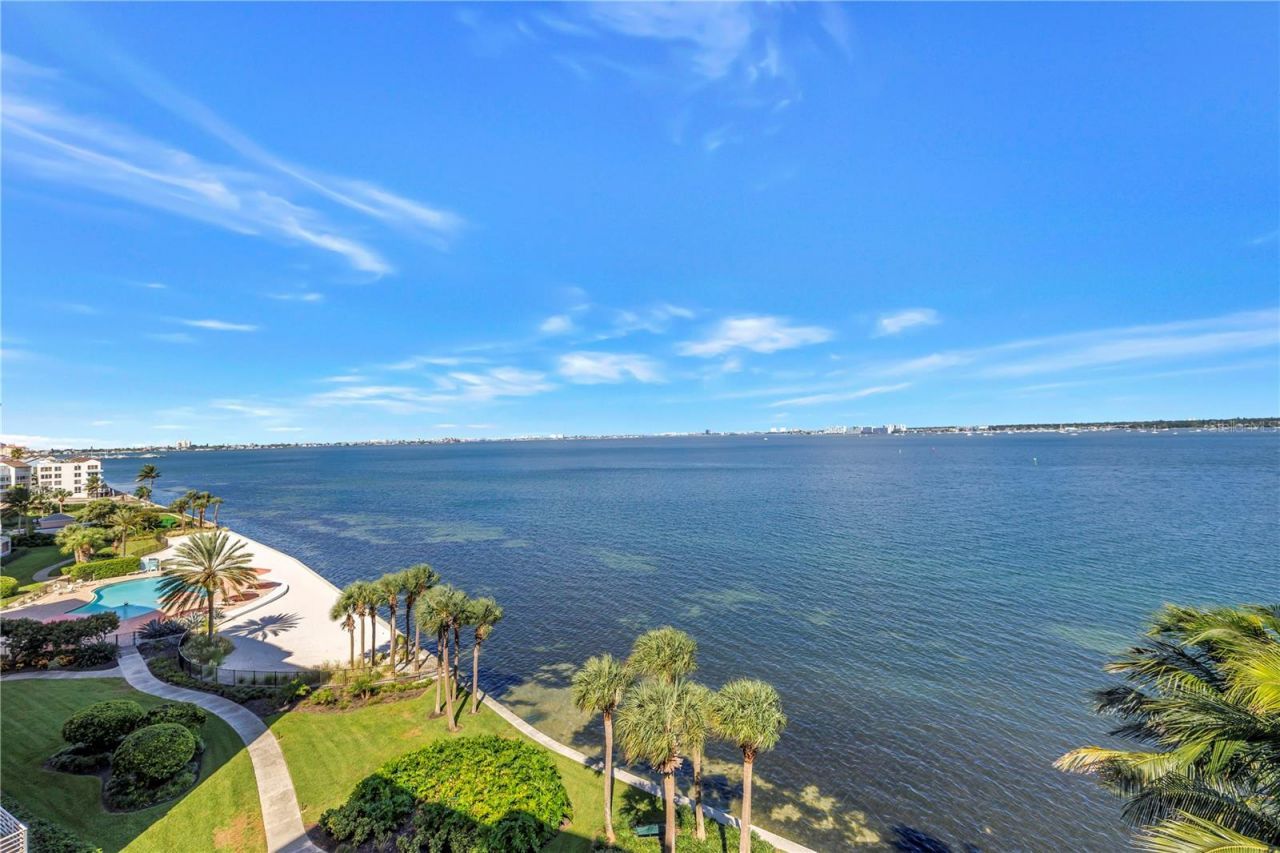 4981 Bacopa Lane S, Unit 602, Saint Petersburg, FL 33715 Photo