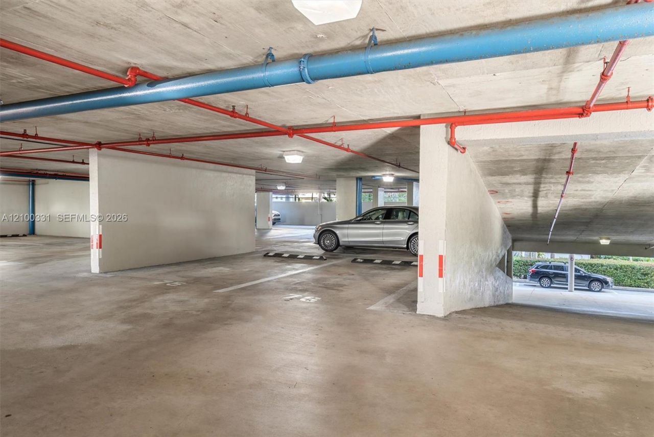 1621 Bay Rd, Unit 901, Miami Beach, FL 33139 Photo