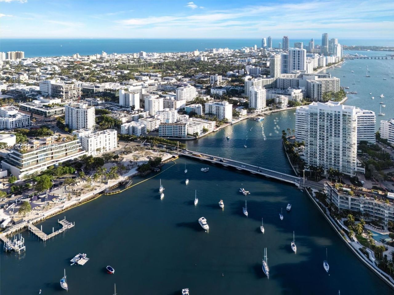1621 Bay Rd, Unit 901, Miami Beach, FL 33139 Photo
