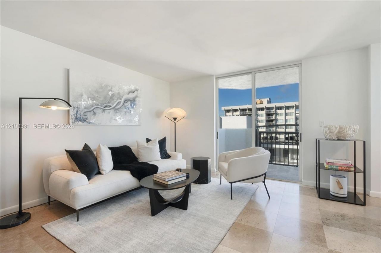 1621 Bay Rd, Unit 901, Miami Beach, FL 33139 Photo