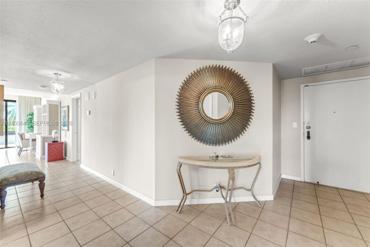 151 Crandon Blvd , Unit 310, Key Biscayne, FL 33149 Photo