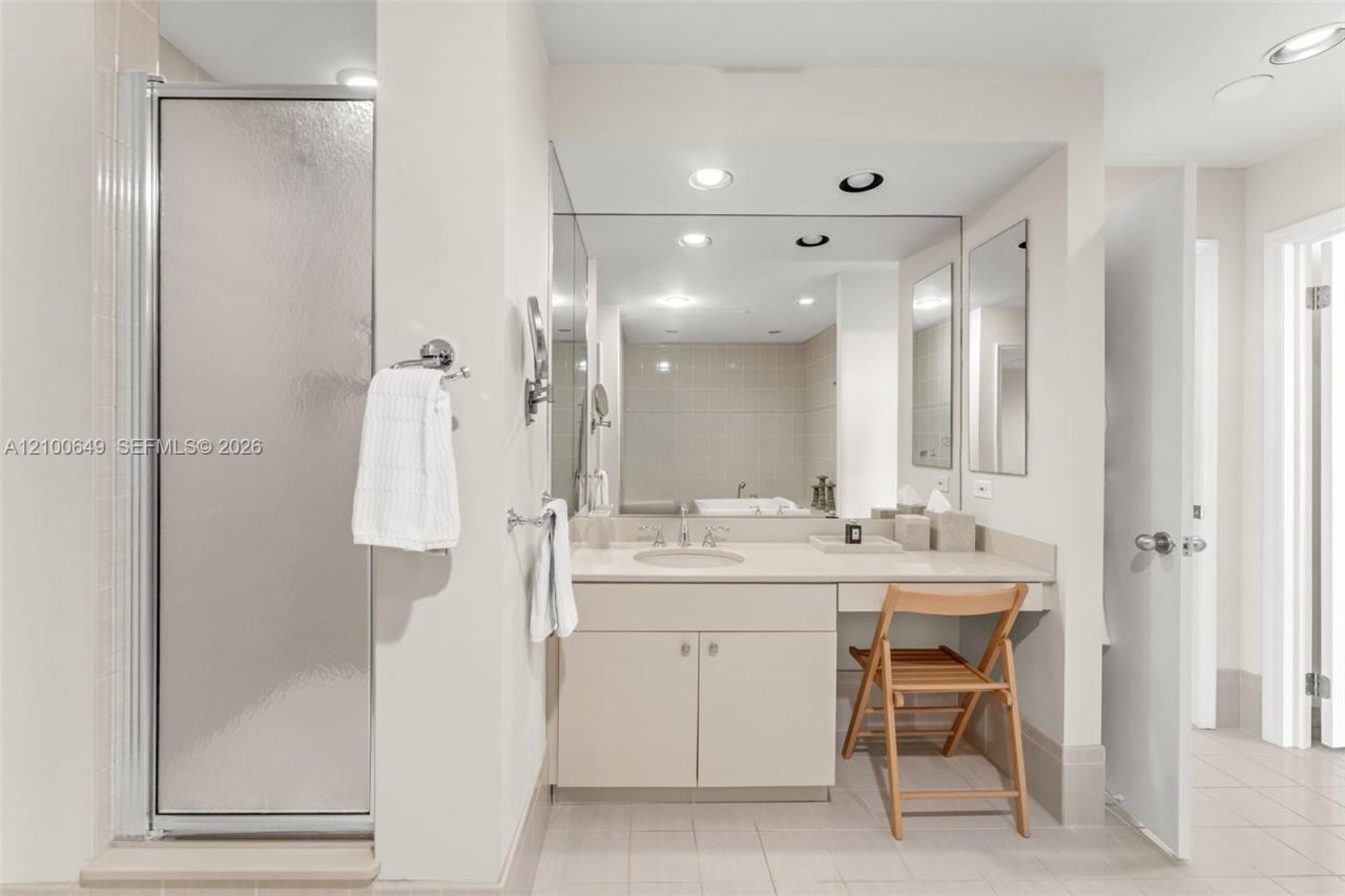 151 Crandon Blvd , Unit 310, Key Biscayne, FL 33149 Photo