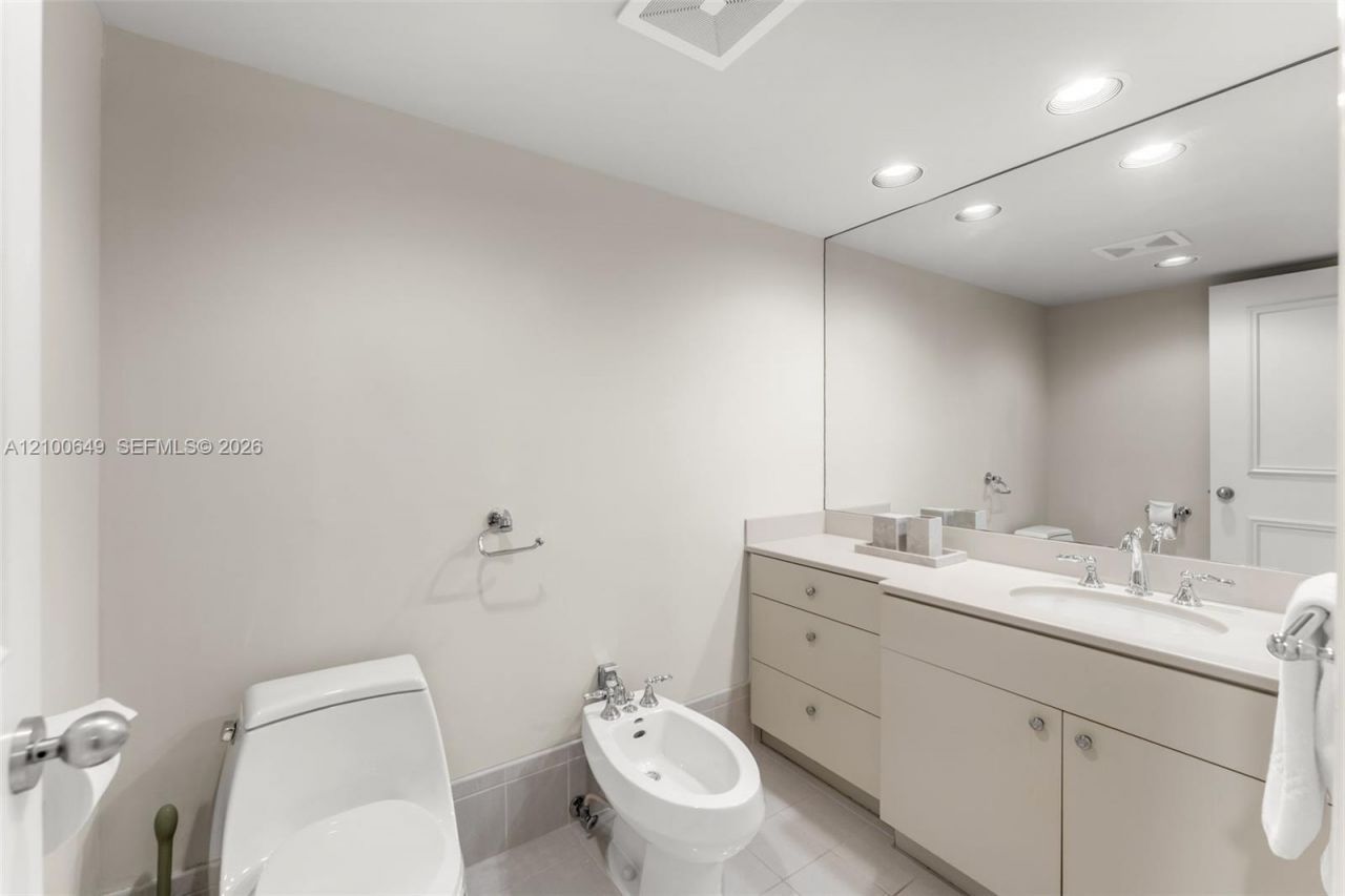 151 Crandon Blvd , Unit 310, Key Biscayne, FL 33149 Photo