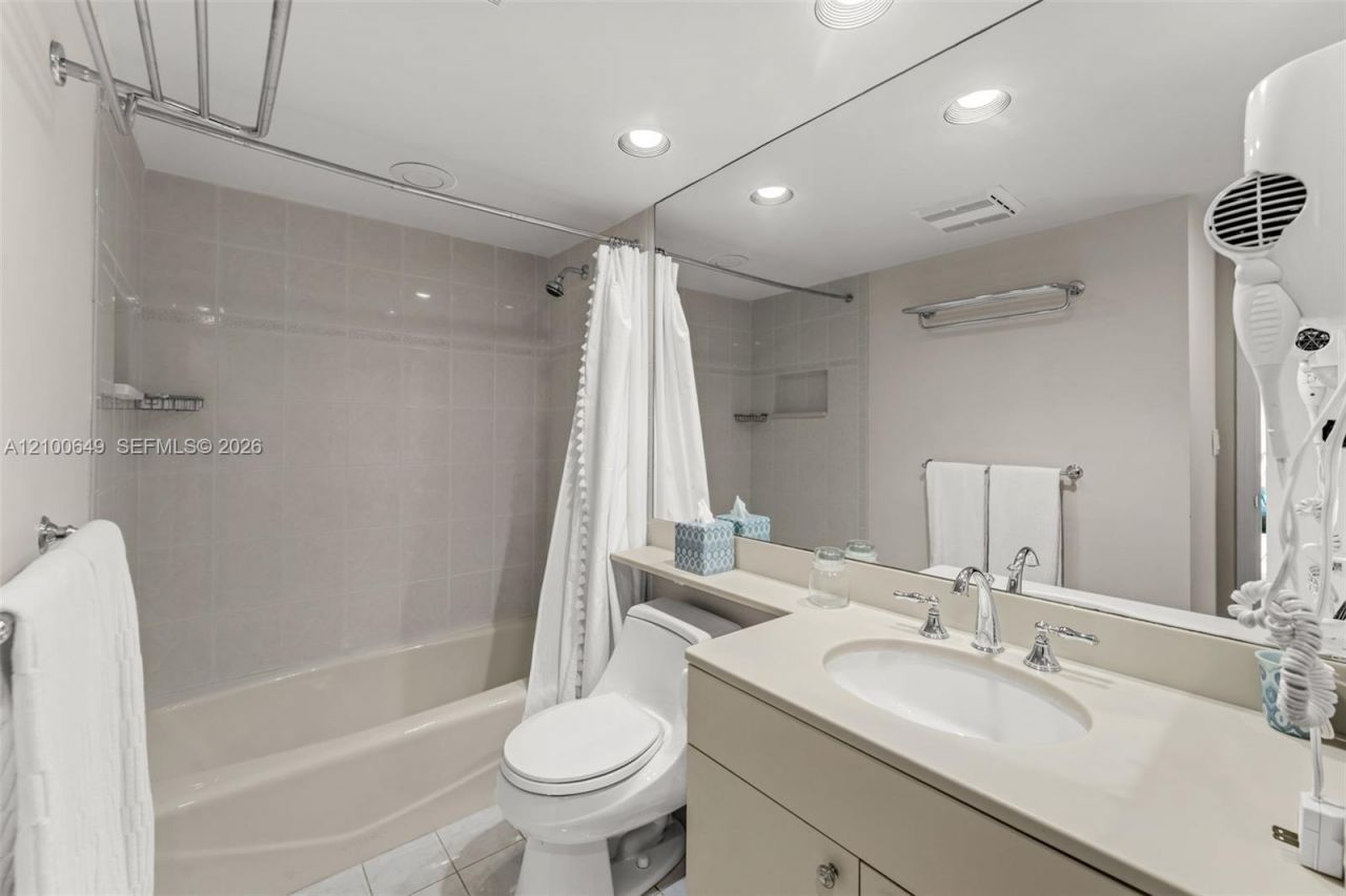 151 Crandon Blvd , Unit 310, Key Biscayne, FL 33149 Photo