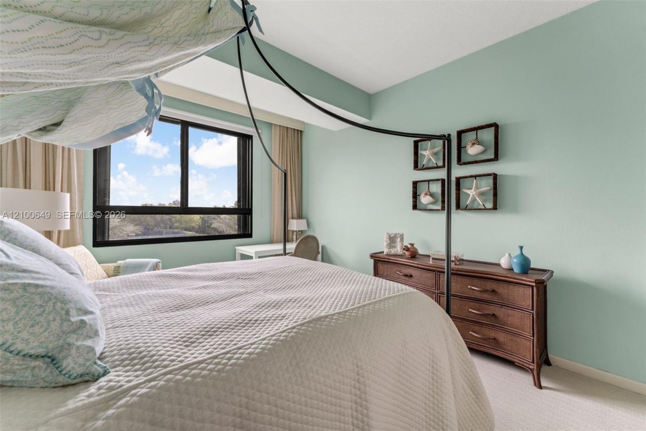 151 Crandon Blvd , Unit 310, Key Biscayne, FL 33149 Photo