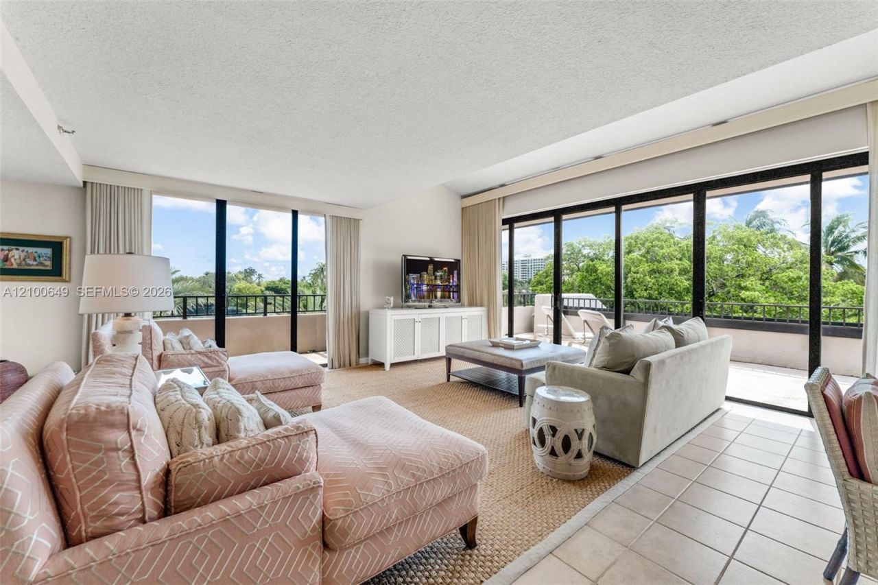 151 Crandon Blvd , Unit 310, Key Biscayne, FL 33149 Photo