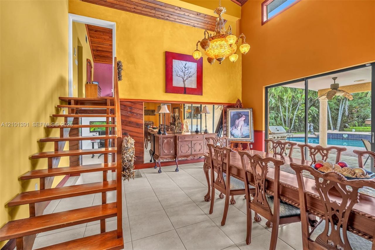 10010 NW 135th St, Hialeah Gardens, FL 33018 Photo