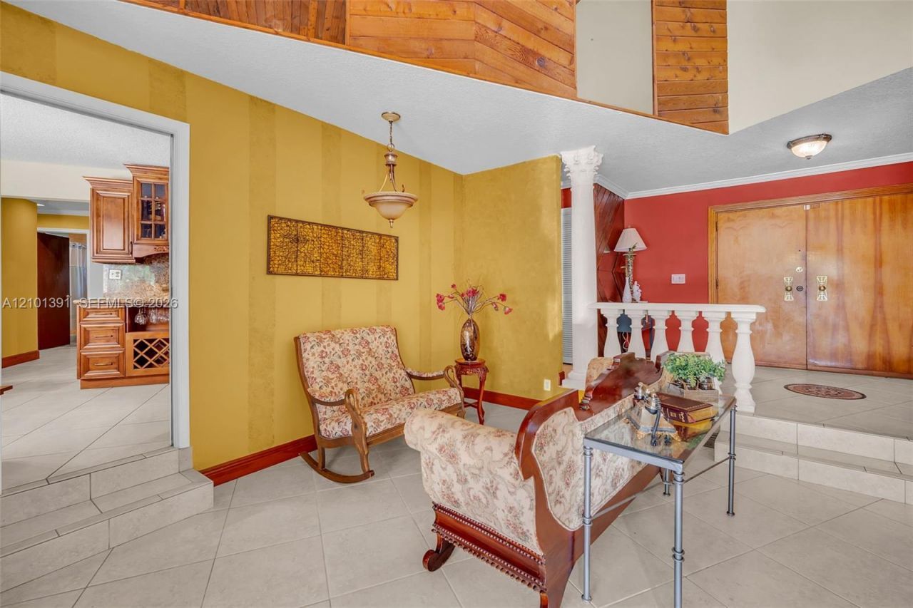 10010 NW 135th St, Hialeah Gardens, FL 33018 Photo