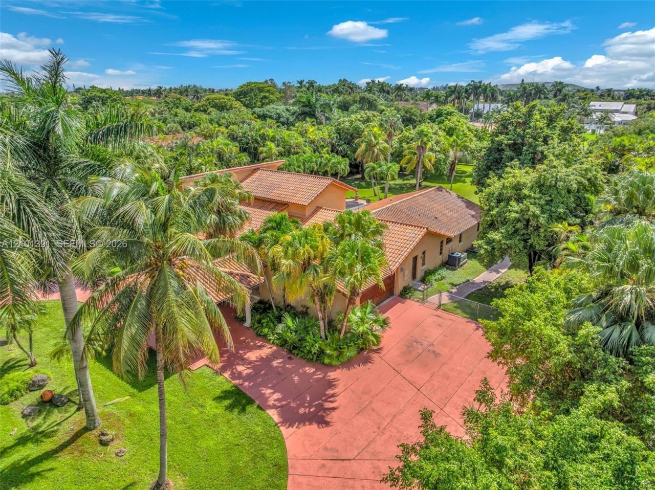 10010 NW 135th St, Hialeah Gardens, FL 33018 Photo