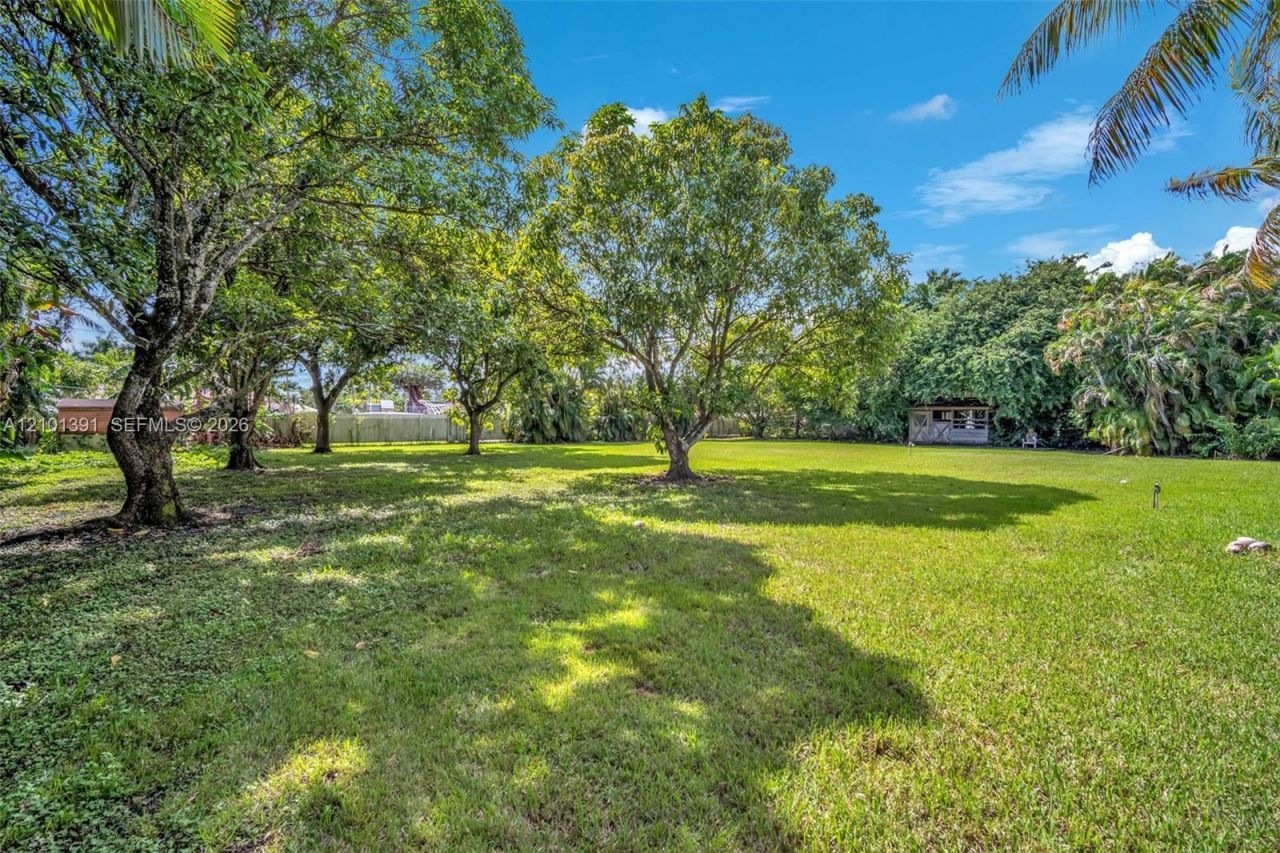 10010 NW 135th St, Hialeah Gardens, FL 33018 Photo