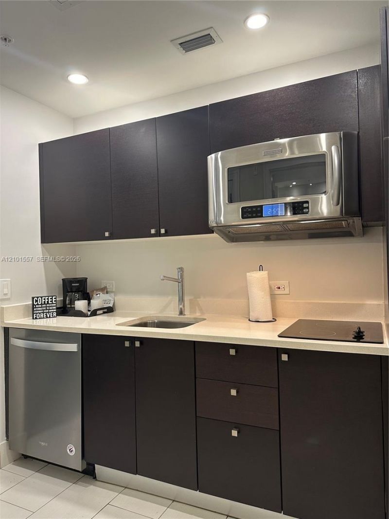 5300 NW 87th Ave , Unit 1007, Doral, FL 33178 Photo