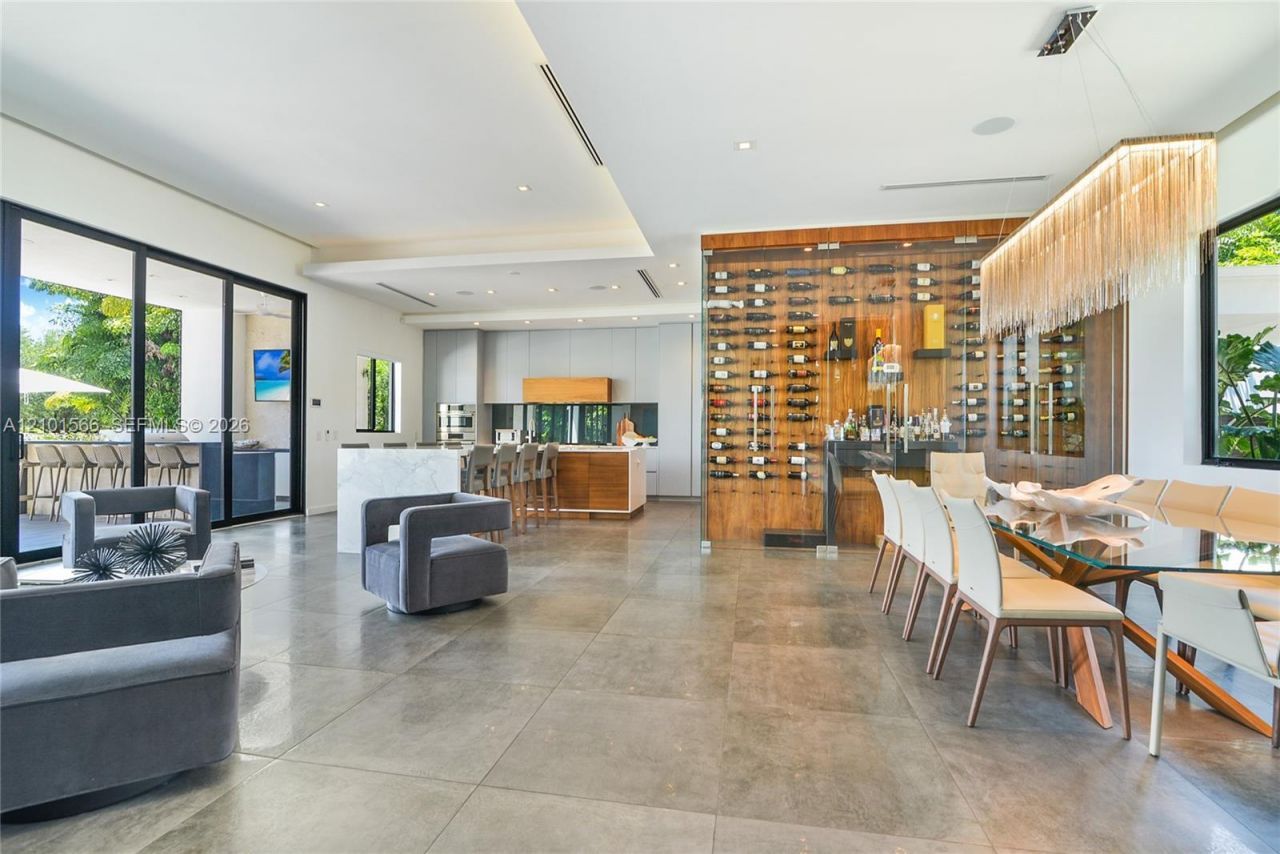 7210 S Prestwick Pl , Unit 1, Miami Lakes, FL 33014 Photo