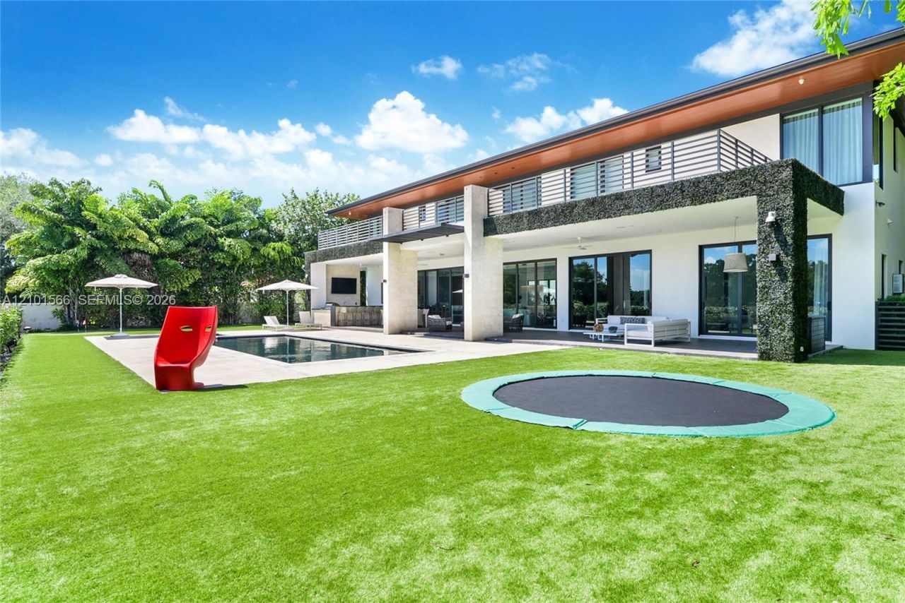 7210 S Prestwick Pl , Unit 1, Miami Lakes, FL 33014 Photo
