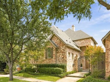 3710 Fairfax Avenue, Dallas, TX 75209