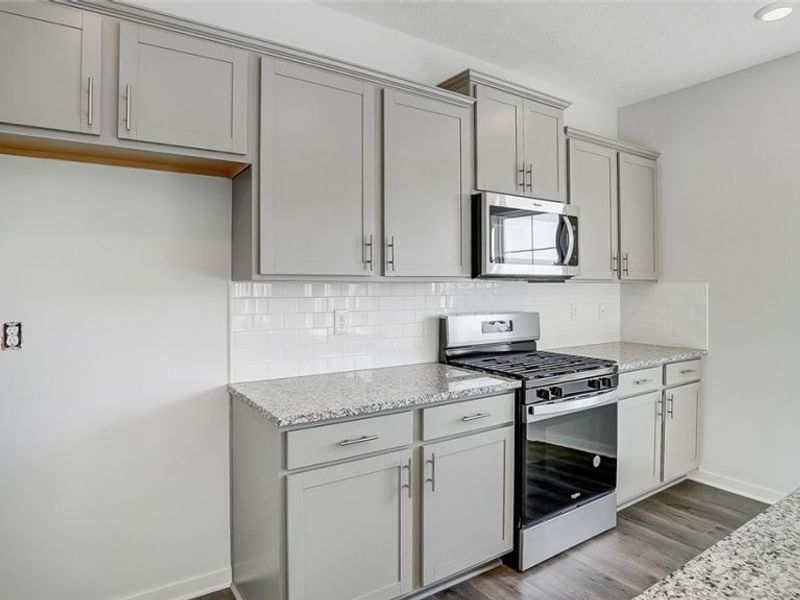 3716 Aileen Way, Zanesville, OH 43701 Photo 2
