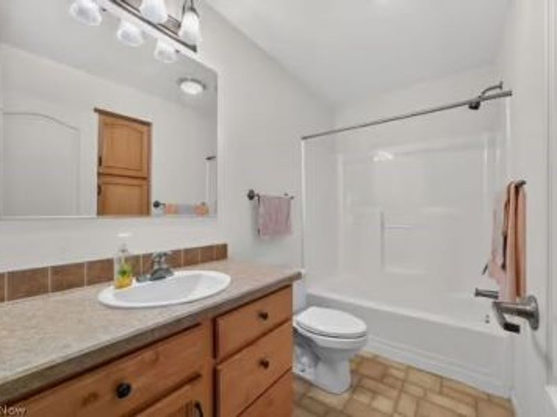 2153 S Deer Run, Roaming Shores, OH 44084 Photo 36