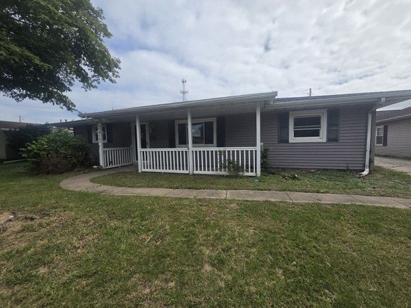 2417 12th Street , Silvis, IL 61282