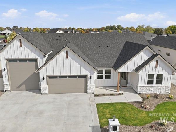 7490 E Midberry Ct, Nampa, ID 83687