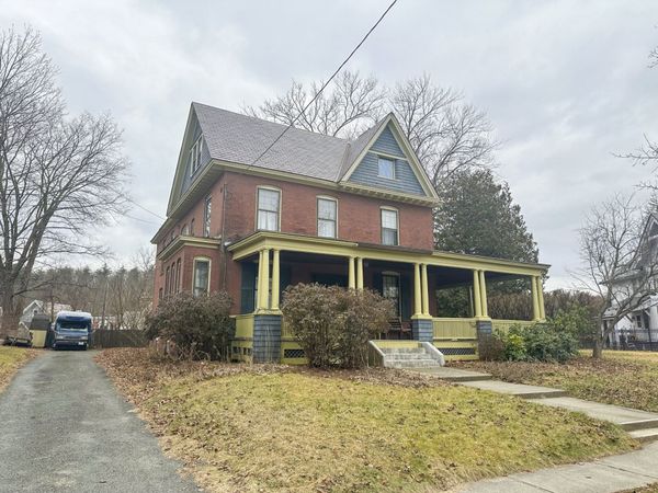 66 Prospect St, Montague, MA 01376