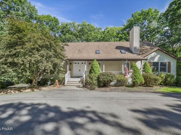 125 Cottonwood Drive , Lords Valley, PA 18428