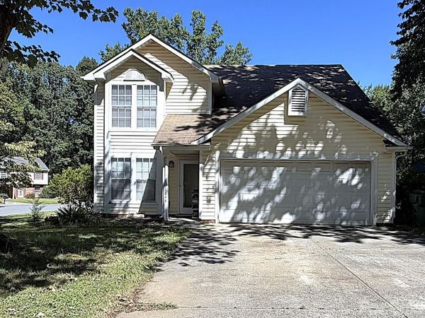 6844 Shiloh Ridge Lane, Charlotte, NC 28212