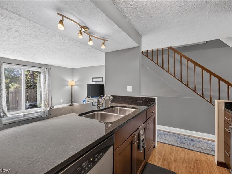 1210 Brookline Place, Unit A, Willoughby, OH 44094 Photo 6