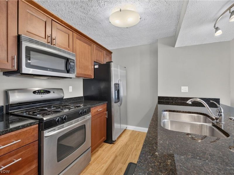 1210 Brookline Place, Unit A, Willoughby, OH 44094 Photo 9