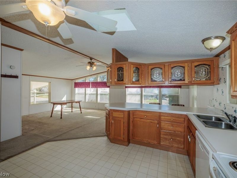 77 Periwinkle Drive, Olmsted Township, OH 44138 Photo 27