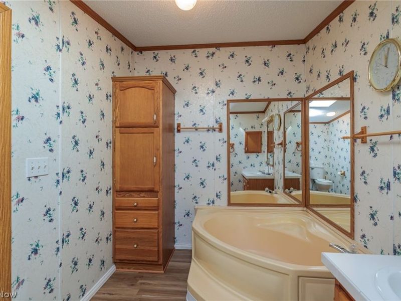 77 Periwinkle Drive, Olmsted Township, OH 44138 Photo 34