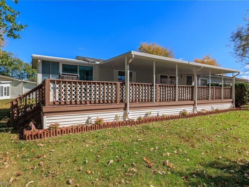 77 Periwinkle Drive, Olmsted Township, OH 44138 Photo 4