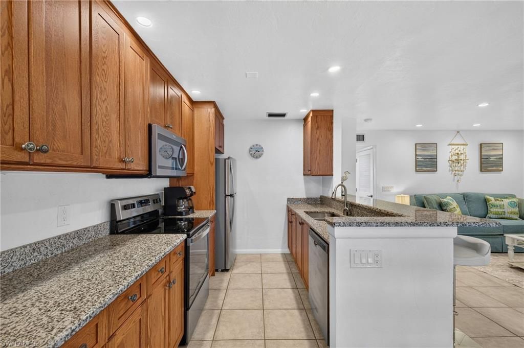 827 E Gulf Dr, Unit M-7, Sanibel, FL 33957 Photo