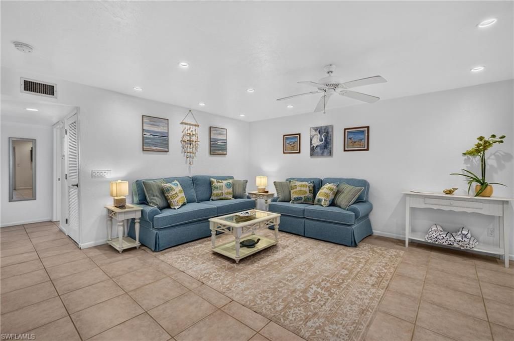 827 E Gulf Dr, Unit M-7, Sanibel, FL 33957 Photo