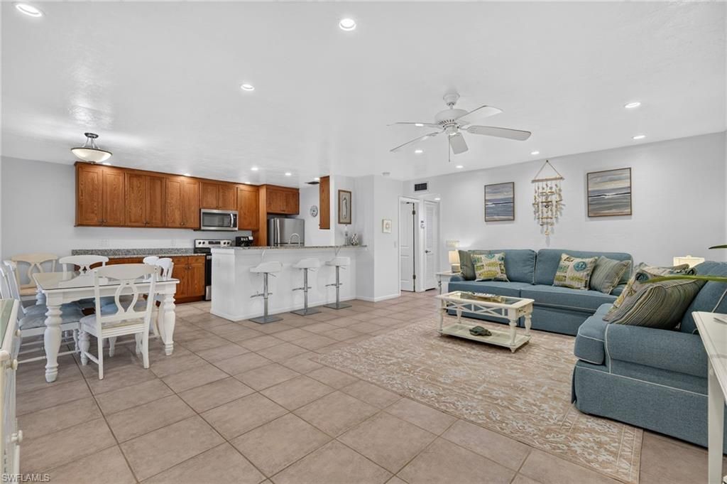 827 E Gulf Dr, Unit M-7, Sanibel, FL 33957 Photo